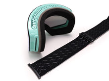 UV Protection Ski Glasses Anti-Fog Snow Goggles Windproof with OTG design For Ladies and Men HB-197B