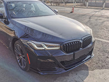 Glossy Black Front Kidney Grille Grill for BMW 5 Series G30 LCI 2021up W/ Camera
